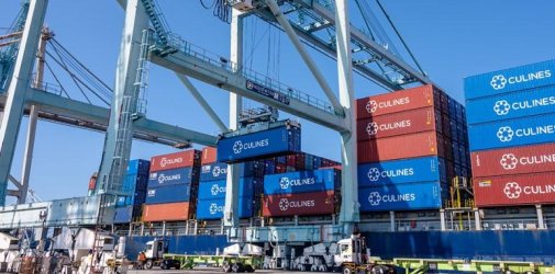 Container spot rates tumble another 9.7% in last week 